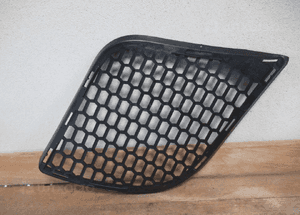 Kratka zderzaka przedniego prawa bmw X6 E71 performance 2007-2014 rok 4