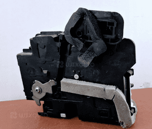 Audi A6 C8 Zamek drzwi PRAWY PRZEDNI 4K1837016J 2