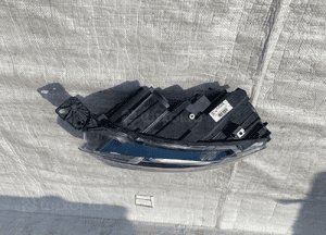 Citroen berlingo furgon lampa lewa 18- 3