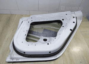 Tesla model 3 lift 17- drzwi prawe tył 108148400F 8