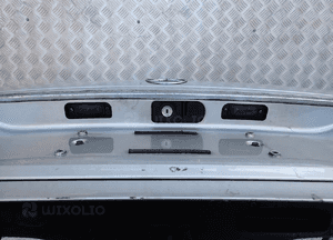 Klapa bagażnika mercedes w 220  s 320 4