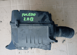 VW Golf Seat Altea 2.0FSI obudowa filtra powietrza 3