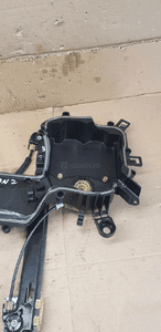 Mechanizm podnośnik szyby lewy przód przedni lewy Seat Leon II 1P0837401AB 8