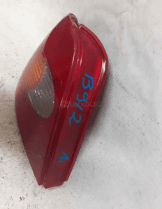 Tyl tylna lampa lewa toyota avensis T22 2