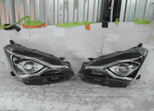 Toyota yaris iii lift led cała lampa przednia prawa 1