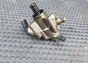 Pompa 06F127025F 06E906051E Paliwowa Paliwa Wtryskowa Czujnik 2.0 TFSI Audi A4 B7 VW Seat Skoda 15