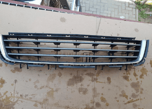 Kratka zderzaka z chromem opel astra h lift 3
