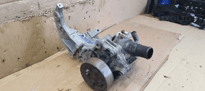 Pompa wody płynu łapa mocowanie Mazda 6 II 2.2 R2AA-15176 3