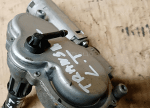 Silniczek wycieraczki lewy tył tylny Ford Transit MK7 YC15 17W400 CJ 7