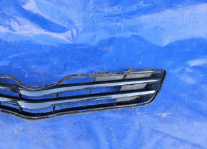 Toyota Verso 09-12 grill atrapa 1H2 2