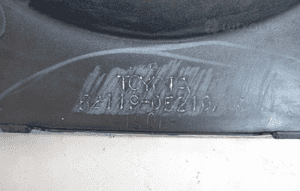 ZDERZAK PRZÓD PRZEDNI TOYOTA AVENSIS T27 LIFT 15- 10