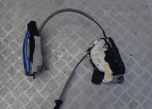Zamek prawy przód seat toledo iv 5E0837349 radom 1
