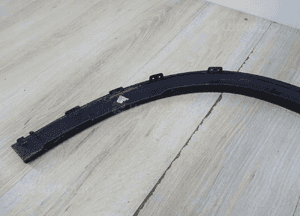 Mercedes gla W247 amg listwa błotnika prawy przód A2478806804 llu 8