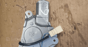 SILNICZEK WYCIERACZKI TYŁ MAZDA 5 nr 849600-0280 3