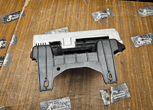 Wzmacniacz 8T0035223AK Bang & Olufsen Głosników Subwoofer Radio Ampli tuner AUDI A4 B8 A5 Q5 11