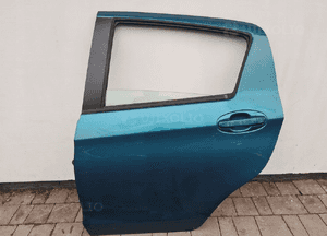Toyota YARIS III drzwi lewe tył 788 1