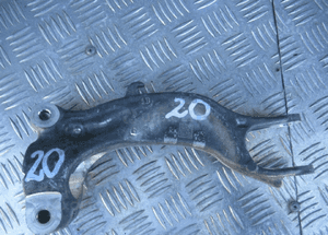 UCHWYT WIDELEC AMORTYZATORA PRZÓD PRZEDNI PRAWY AUDI A4 B9 2015-  8W0413038 4