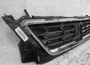 Seat ibiza v 5 6F0 atrapa grill 2