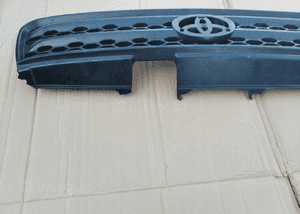 Toyoty Rav4 II grill atrapa 2