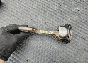 Tłok Tłoki 06LB Korbowód Panewki 2.0 TFSI CDNB Audi A4 B8 A3 VW Skoda Seat 33