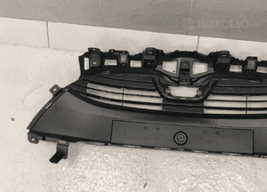 Toyota yaris XP210 grill atrapa chłodnicy czarny mat oryginał 7