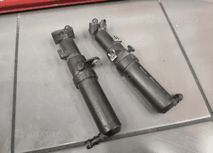 MERCEDES S-KLASA W221 DYSZA SPRYSKIWACZY LAMPY LEWY PRAWY PRZÓD ORYGINAŁ 4