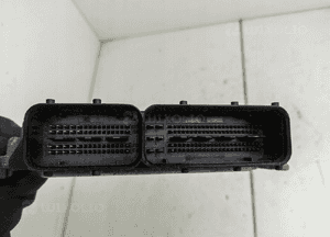 STEROWNIK SILNIKA Bosch 0281013570 39113-27710 3