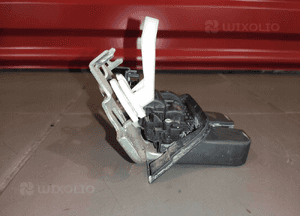 Audi Q7 4L lift zamek rygiel tylnej klapy bagażnika oryginał zdrowy 5