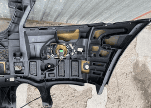 MERCEDES ML 164 zderzak przedni przód kratka halogen podkładka tablicy 8