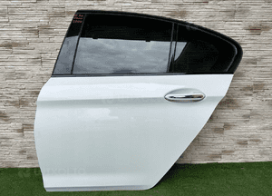 Drzwi bmw 5 G30 F90 A300 alpinweiss 1