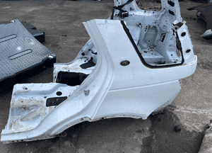 Błotnik tył tylny lewy ćwiartka Land Rover Discovery Sport L550 1