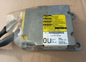 Toyota Yaris II  06-11 sterownik sensor airbag poduszek 89170-0D210