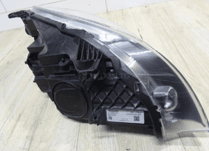 LAMPA lewa przód  VOLVO V40 II 31420447 9