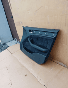 Boczek tapicerka prawy przód przednia prawa BMW 3 E46 2