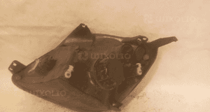 Przod przednia lampa prawa ford fiesta MK5 4