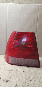 Lampa lewy tył tylna lewa VW Bora 1J5945095AA 1J5945111AA 1