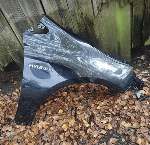 błotnik prawy przód toyota e15 6