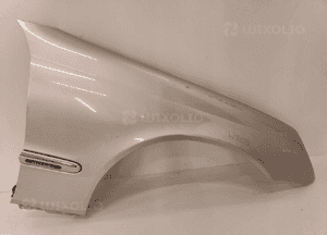 Mercedes w203 c klasa 00-07 BŁOTNIK PRAWY PRZÓD 1