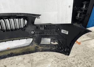 Bmw F10 m lift oryginalny zderzak przedni naprawiany 4