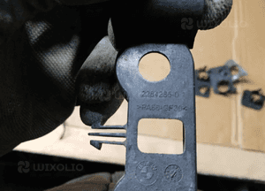 Uchwyt mocowanie chłodnicy BMW M5 G30 F90 2284265 3