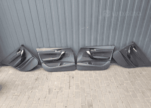 BOCZKI TAPICERKA na drzwi BMW 1 F20 lift LCI 5D 1