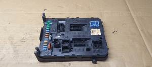 Moduł BSI skrzynka bezpieczników Citroen C5 III 9664058880 2