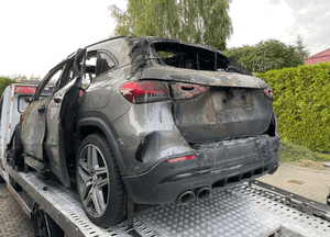 MERCEDES GLA 45s AMG 2020r  karoseria zarejestrowana PL uszkodzony dokumenty 4