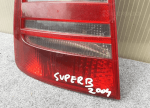 Skoda superb i lampa tył tylna lewa 2