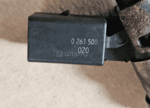 Audi A6 C6 2.0 TFSI wtryskiwacz 0261500020 2