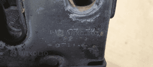 Zamek rygiel maski przód VW Passat B6 3C1823187 5