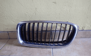 Atrapa grill gril lewa bmw 3 iii F30 F31 1