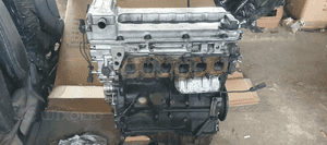 Silnik słupek blok silnika VW Phaeton 3.2 AYT 4