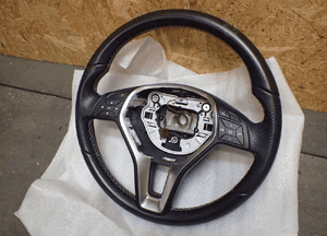 Kierownica A2184601918 cls a klasa e klasa mercede 3