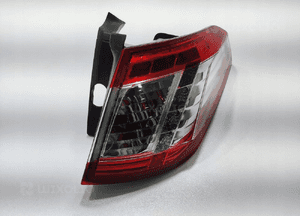 Lampa prawa tył tylna błotnika peugeot 508 i sw kombi 9686779680 10-14 3